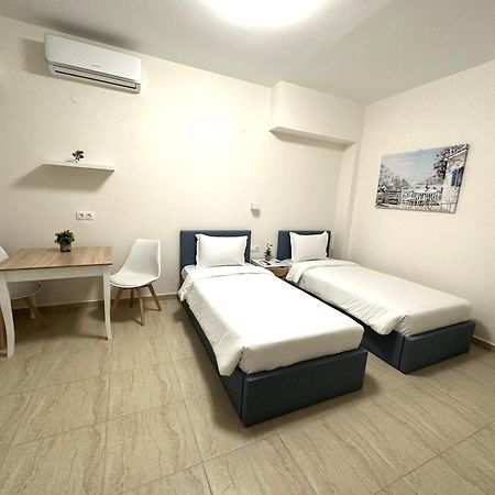 Navarino Luxe Suites Peraía Zewnętrze zdjęcie